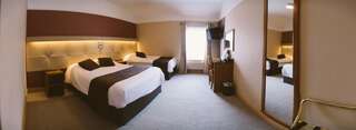 Отель The Farnham Arms Hotel Каван Двухместный номер с 1 кроватью или 2 отдельными кроватями-1